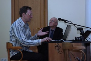 докладывает Виктор Тяхт
